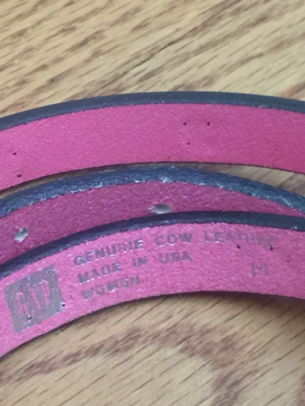 VINTAGE GAP PINK LEATHER STUDDED SKINNY BELT WOMENS M MADE IN USA